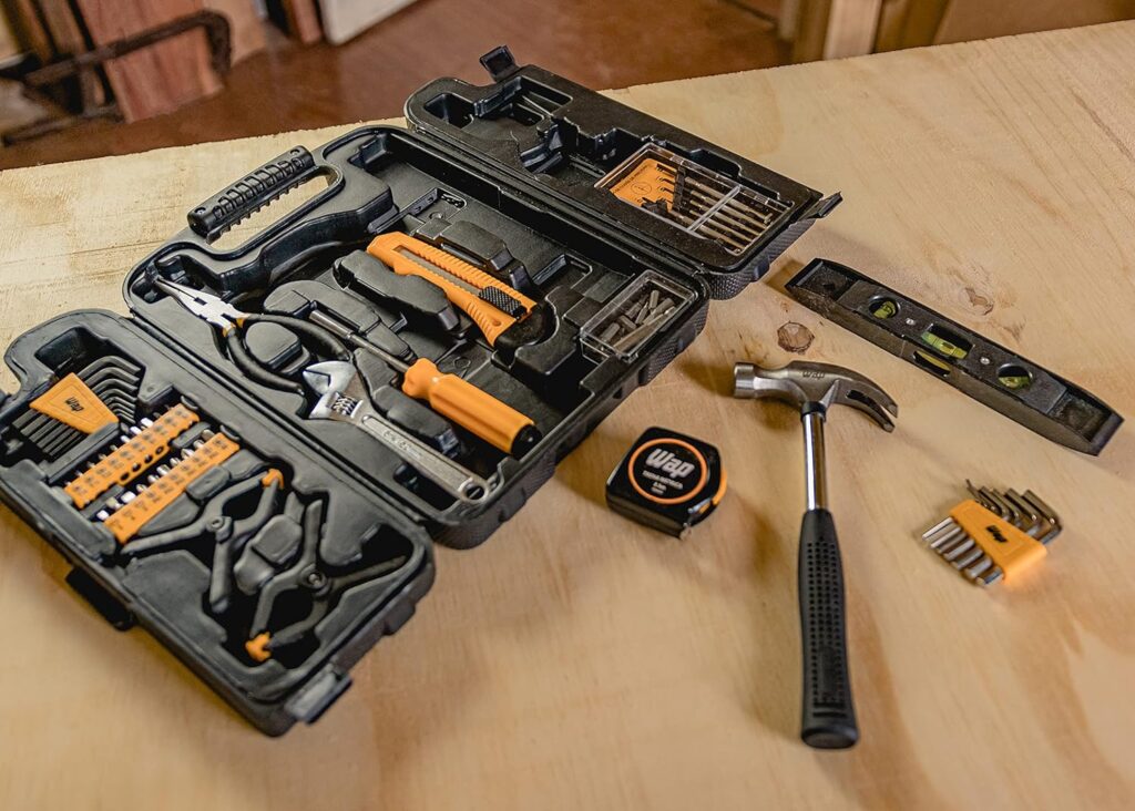 Maleta De Ferramentas Manuais Wap Mkf132 Kit Completo Com 132 Peças E Uma Maleta Organizadora