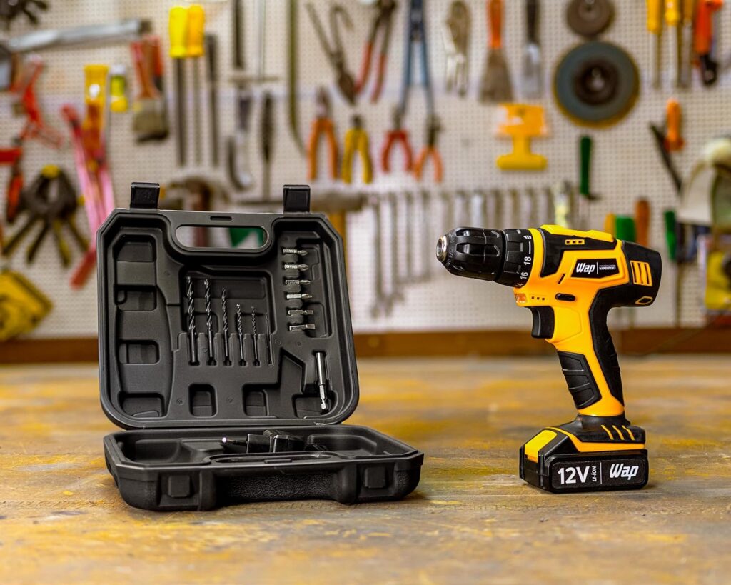 Parafusadeira E Furadeira A Bateria Li-Ion 12V Bpf 12K3 Carregador Bivolt Sem Fio Com Maleta E Kit De 13 Acessórios