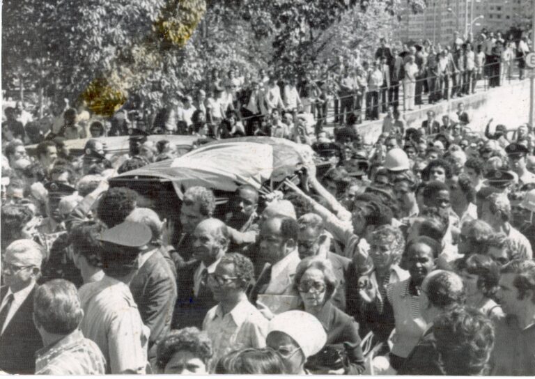 Agosto: Mês de tragédias, mortes e marcos históricos - Fatos historicos tragicos e mortes contribuiram pa013481680020250