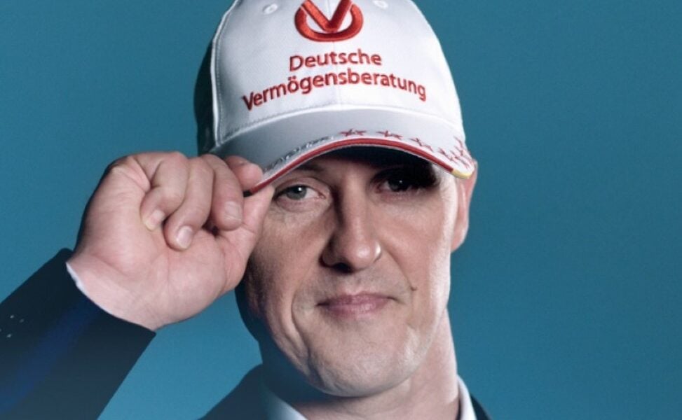 Michael Schumacher faz rara aparição pública após 11 anos